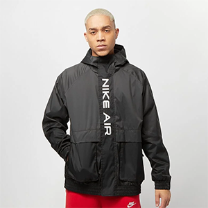 Nike Sportswear Air Woven Jacke für nur 55,30 Euro inkl. Versand