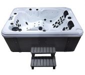 Home Deluxe Outdoor-Whirlpool Beach inkl. Treppe und Thermoabdeckung für 2.987€ (statt 3.590€)