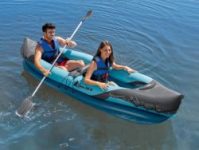 Aufblasbares CRIVIT 2-Personen Kajak mit Bug- und Heckspritzschutz für 44,94€