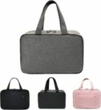 Consmos Kulturtasche in fünf verschiedenen Designs für 10,49€ (statt 20,99€)