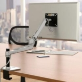 Amazon Basics Hub-Arm Monitorhalterung für einen Monitor nur 63,67€