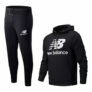 New Balance Essentials Stacked Logo Jogginghose & Hoodie für nur 59,99€ (statt 70€)